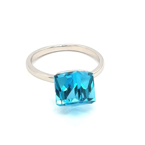 Przejdź do produktu Srebrny Pierścionek Kostka Swarovski Lazurowy Błękit 925