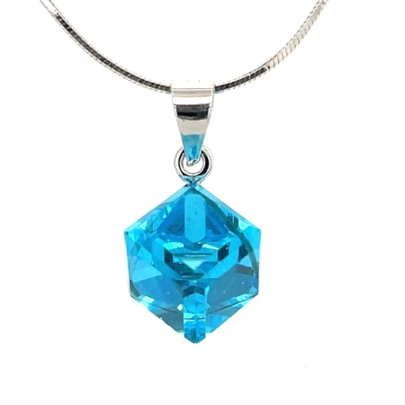 zawieszka swarovski cyjan, srebrny wisiorek geometryczny, krysztal swarovskiego 8x8, zawieszka z krawatka 7 mm, modne dodatki damskie