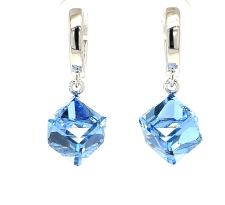 kolczyki wiszace swarovski, srebrne kolczyki zapiecie angielskie, kolczyki kostka swarovskiego, blekitne kolczyki wiszace, nowoczesna bizuteria srebro 925