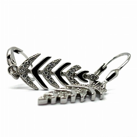 kolczyki na biglu zamkniętym, bezpieczne zapięcie kolczyka, srebrne kolczyki 38 mm, kolczyki wiszące zamykane, biżuteria wieczorowa liście, eleganckie dodatki do sukienki, kolczyki na haczyk zamykany