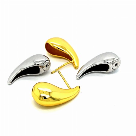 złocone kolczyki krople wody, srebrna biżuteria rodowana, kolczyki krople na prezent, uniwersalne dodatki biżuteryjne, biżuteria wysokiej jakości online, kolczyki do kapsułowej garderoby