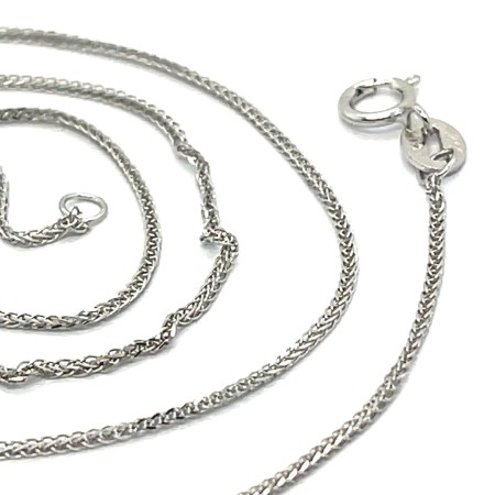 uniwersalny łańcuszek srebrny, łańcuszek na prezent dla niej, pomysł na prezent biżuteria, łańcuszek do noszenia na co dzień, baza pod wisiorek srebrny