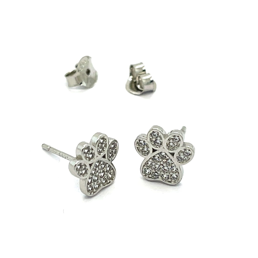 kolczyki w stylu pet friendly, modna biżuteria srebrna z cyrkoniami, delikatne kolczyki srebrne sztyfty, biżuteria dla miłośniczki psów kotów, biżuteria z motywem zwierząt