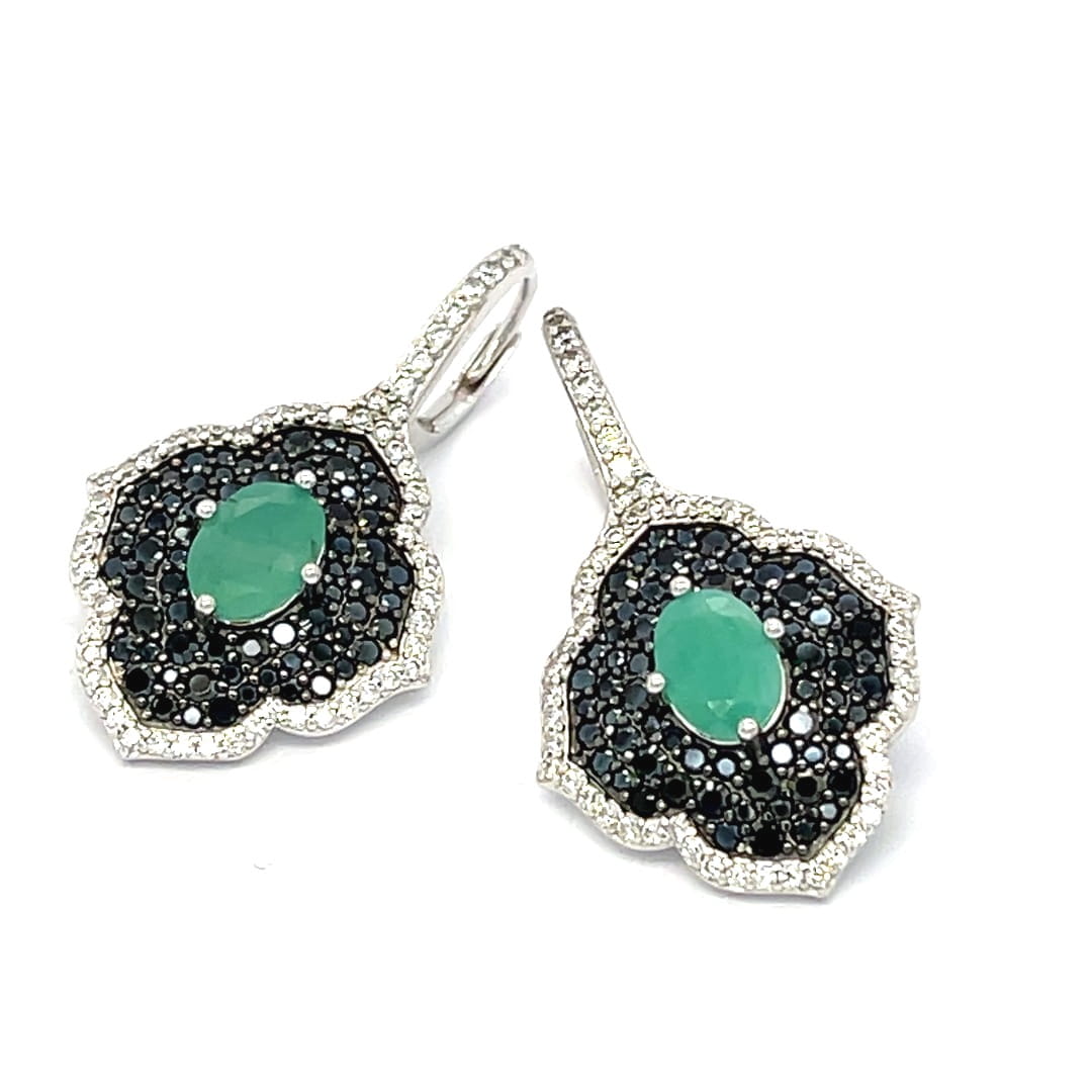 kolczyki z czarnym spinelem, spinel czarny w srebrze, biżuteria z czarnymi kamieniami, kolczyki wiszące ze spinelem, czarny spinel i białe cyrkonie, biżuteria wieczorowa ze spinelem