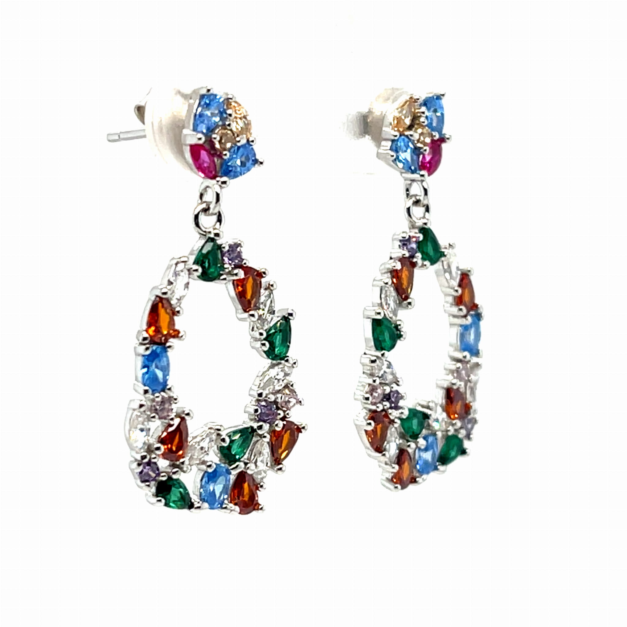 Wiszące kolczyki ze srebra ozdobione połyskującymi kamieniami i wygodnym zapięciem