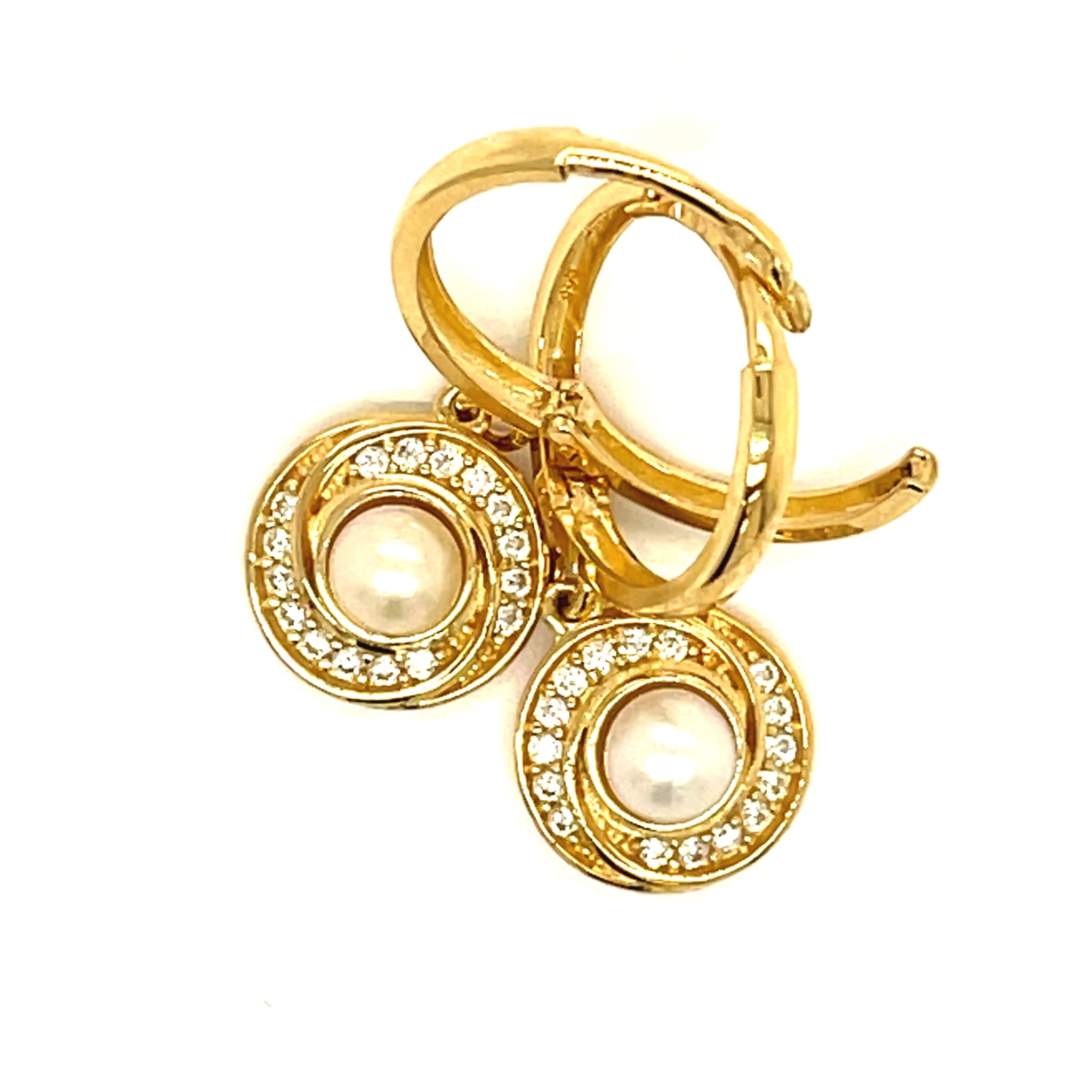 kolczyki złote kółka z perłą, biżuteria ślubna z perłami złoto, elegancki prezent dla niej złoto 585, kolczyki złote zatrzaskowe z perłą, luksusowe kolczyki z kamieniami, biżuteria 585