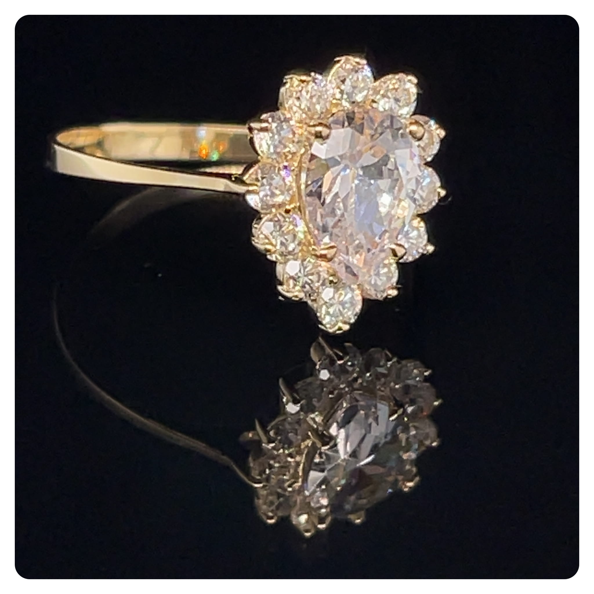 pierścionek z migdałowym oczkiem, kształt migdała w biżuterii, pierścionek marquise złoto, złoty pierścionek z dużym oczkiem, pierścionek migdał 10x14 mm, smukły pierścionek z kamieniem