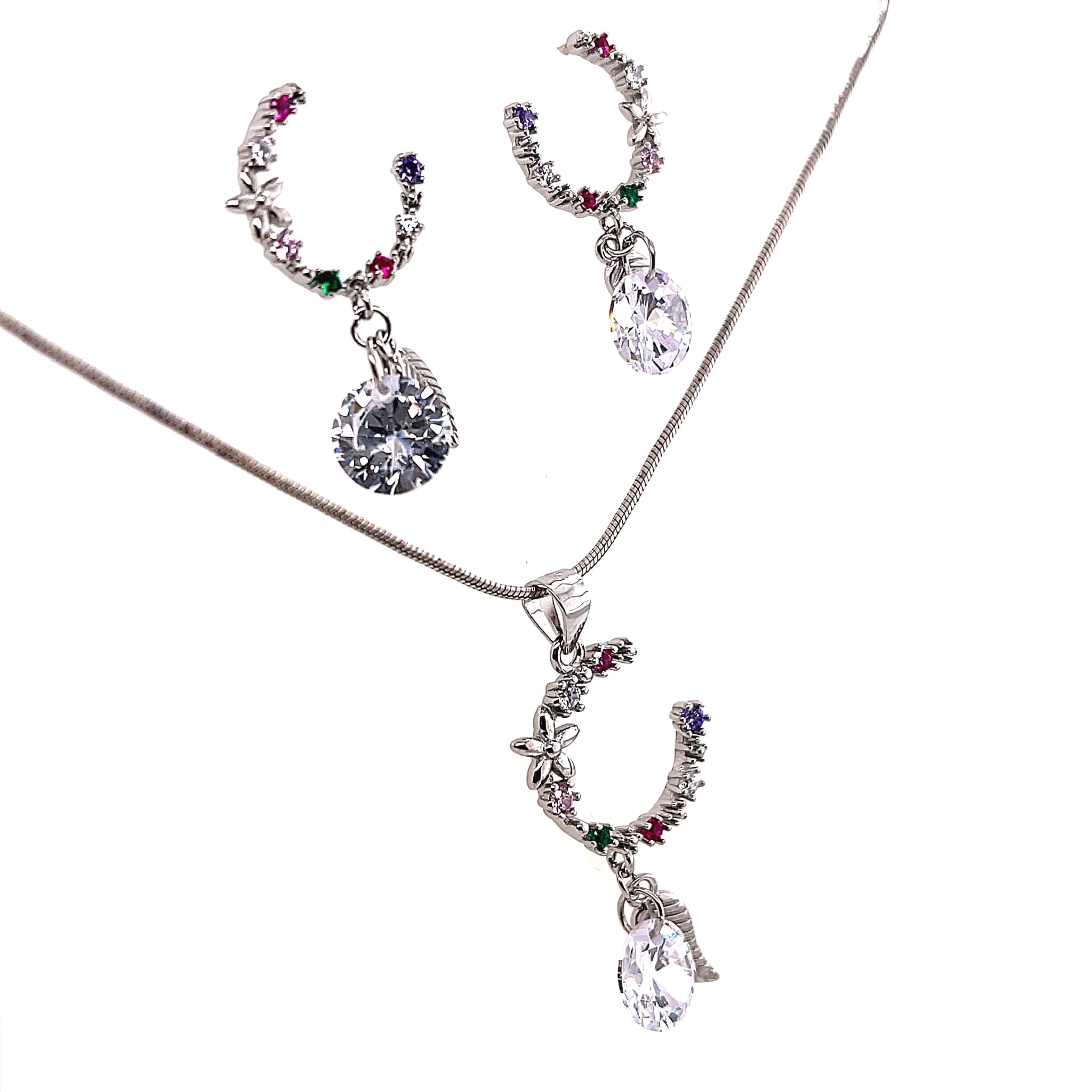 Zdobiony zestaw biżuterii srebrnej z motywem otwartych kół  - obręczy - cyrkonie, listek