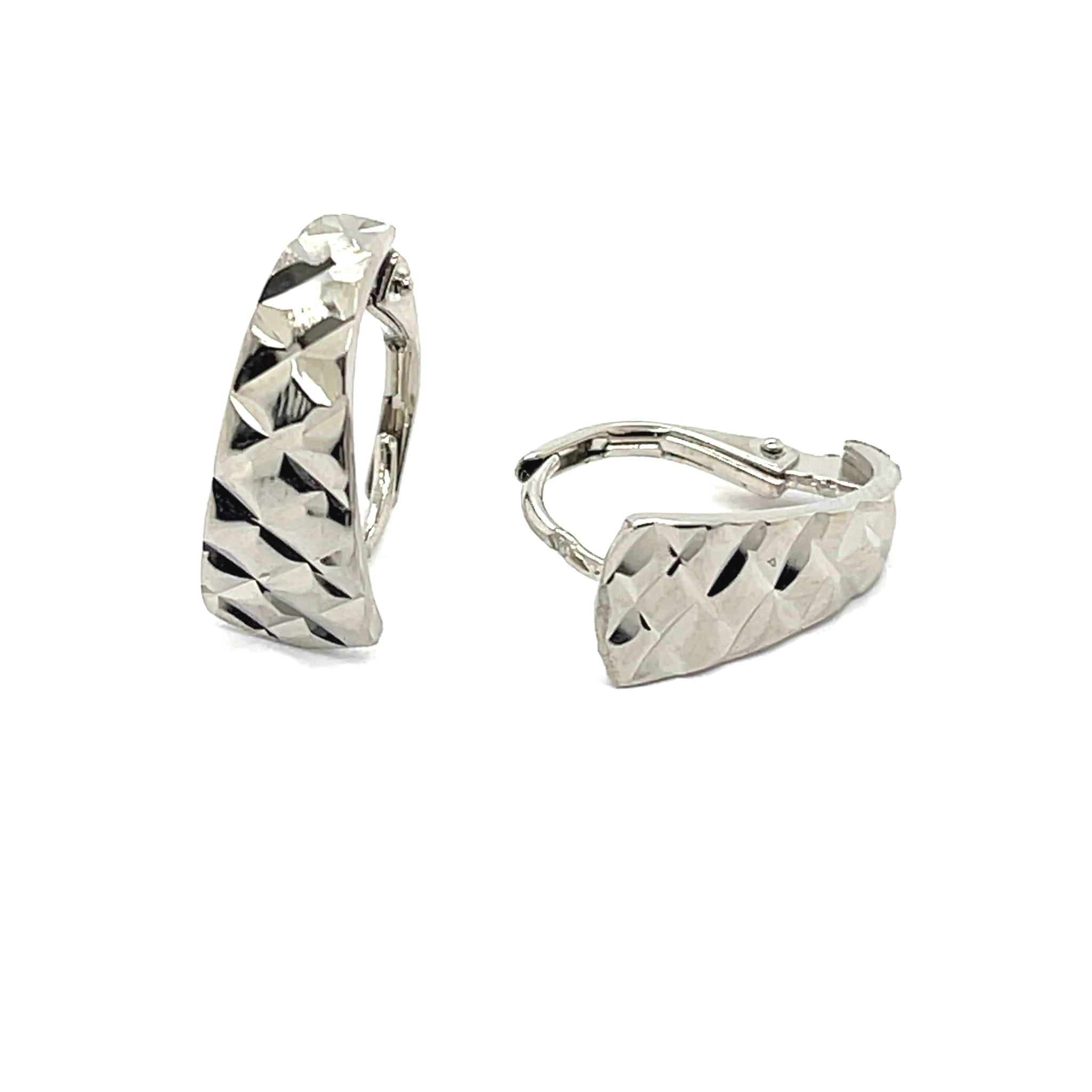 kolczyki diamentowane próba 925, srebrna biżuteria na prezent, kolczyki z fakturą kratki, nowoczesne kolczyki srebrne, biżuteria do pracy, kolczyki wieczorowe