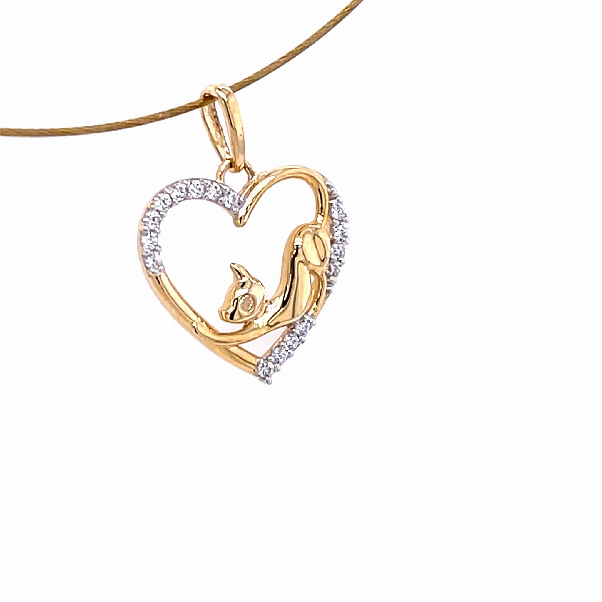Kotek w sercu, zawieszka złota częściowo wysadzana białymi cyrkoniami